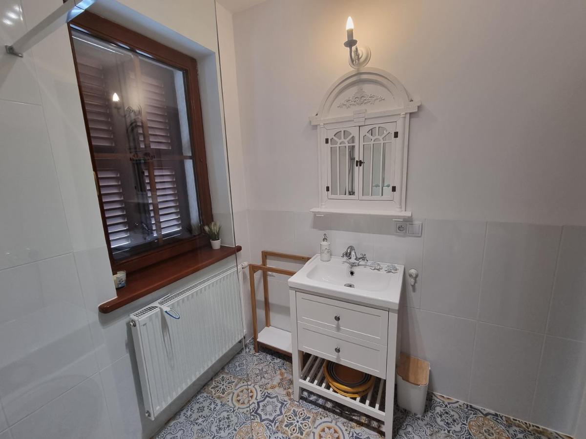 Naszjestwasz Villa Gorki Male  Luaran gambar