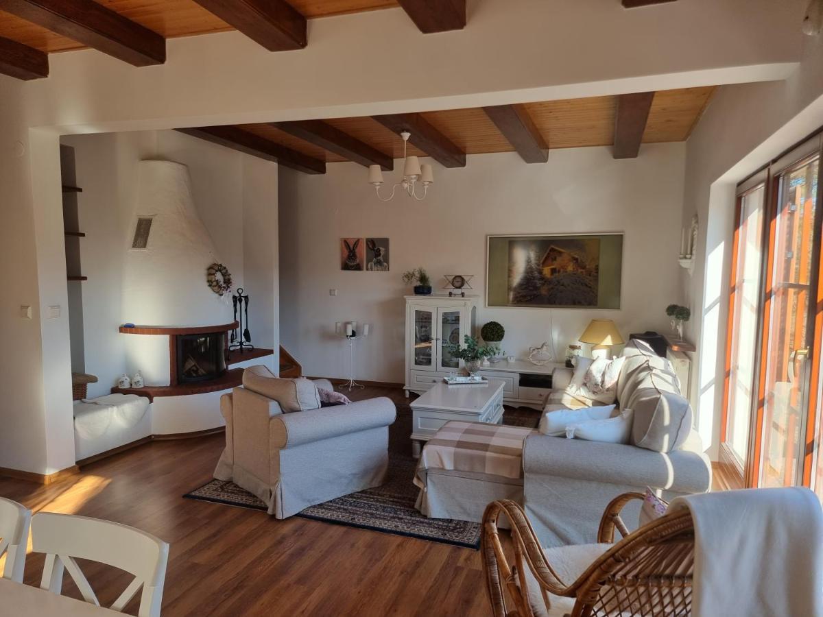 Naszjestwasz Villa Gorki Male  Luaran gambar